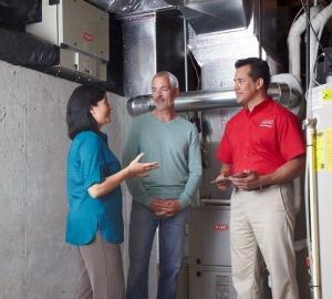 boelcke contractor discussing furnace services with customers