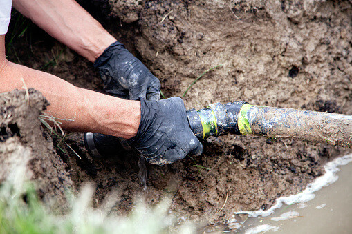 boelcke plumber repairing water main